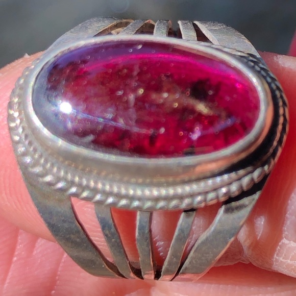 Genuine 925 silver w/dark red tourmaline. Calming, stress relieving properties. - Picture 4 of 4